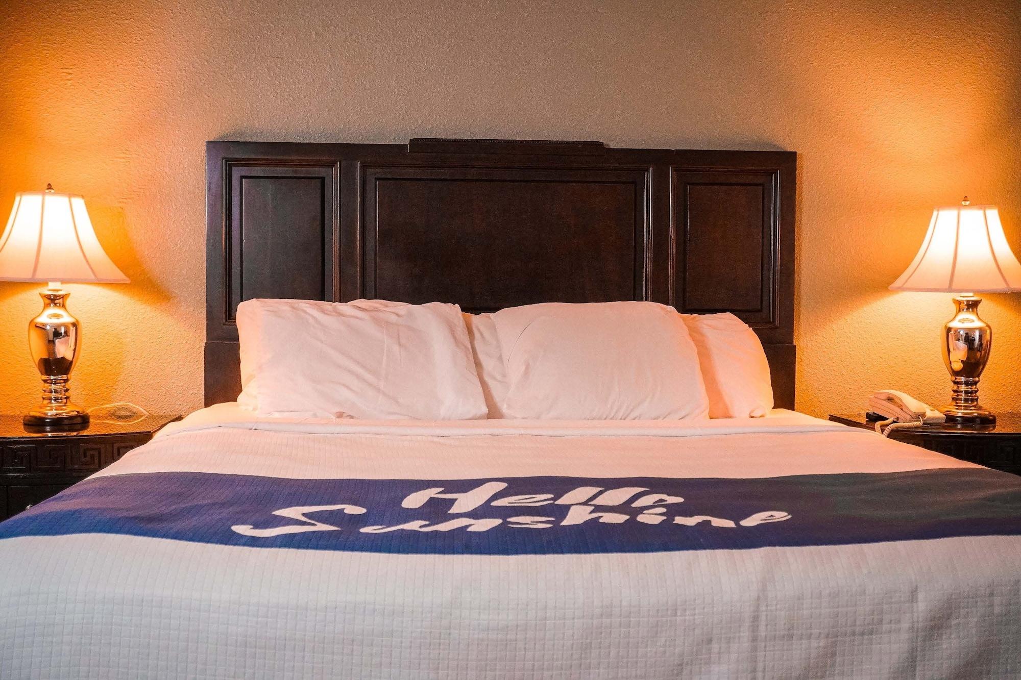 American Inn & Suites Dundee Dış mekan fotoğraf